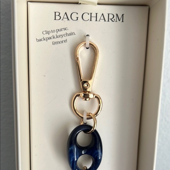 ✨Darling Dangling Heart Bag Charm 💛 - Picture 4 of 4